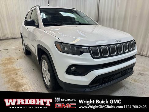 Used 2022 Jeep Compass Latitude w/ Convenience Group AWD/4WD image 1