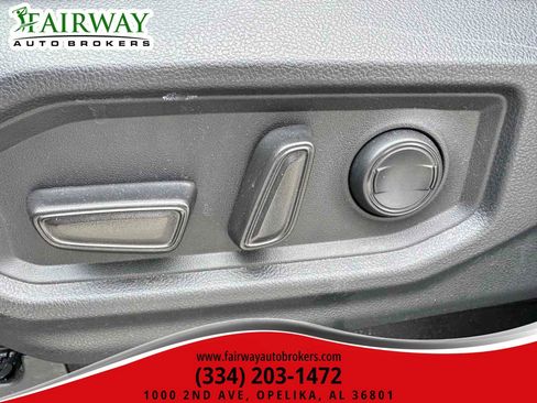 Used 2024 Toyota Tundra SR5 w/ SR5 Premium Package AWD/4WD image 17