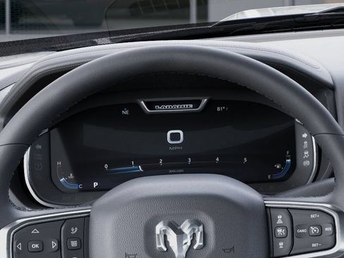 New 2026 RAM 2500 Laramie AWD/4WD image 17