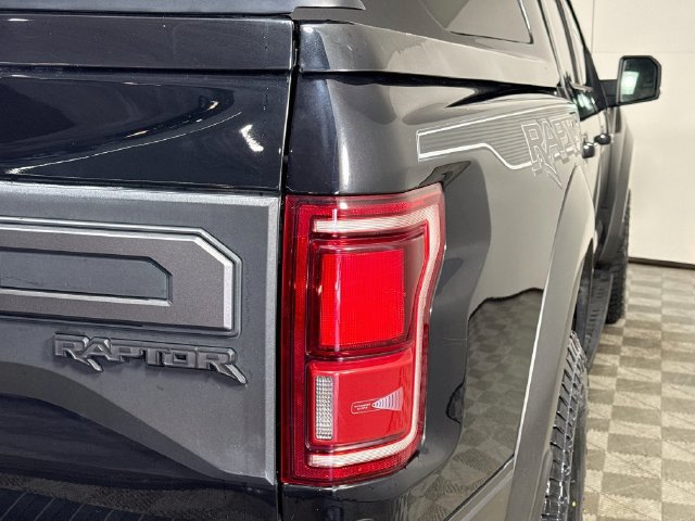Used 2019 Ford F150 Raptor w/ Equipment Group 802A Luxury AWD/4WD image 33