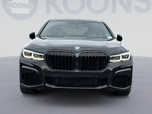 Used 2022 BMW 740i xDrive w/ M Sport Package AWD/4WD image 11