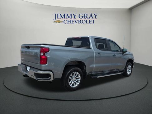 Used 2024 Chevrolet Silverado 1500 LT RWD image 5