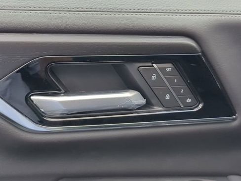 New 2026 GMC Yukon XL Denali w/ Sun & Power Step Package AWD/4WD image 20