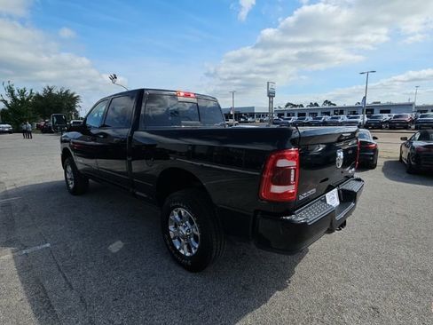 Used 2024 RAM 2500 Laramie AWD/4WD image 5