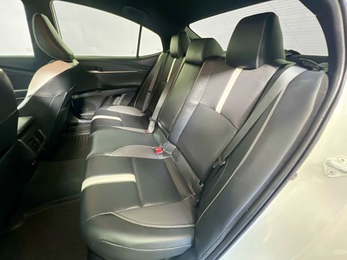 Used 2025 Toyota Camry SE w/ Convenience Package FWD image 30