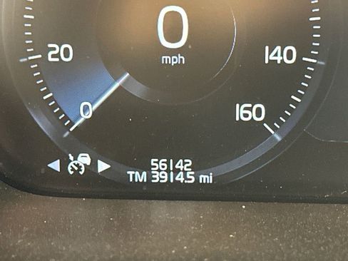 Used 2022 Volvo XC90 T8 Inscription Expression w/ Advanced Package image 4