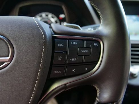 Used 2019 Lexus LS 500 w/ Luxury Package RWD image 27