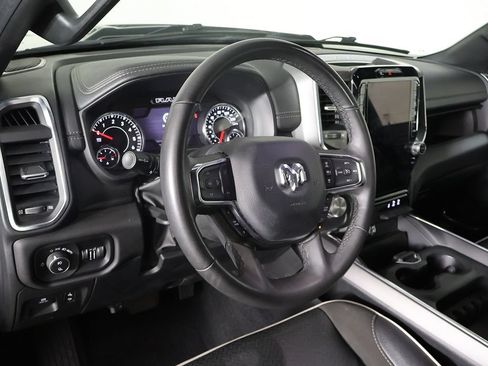 Used 2025 RAM 1500 Laramie w/ Sport Appearance Package AWD/4WD image 29