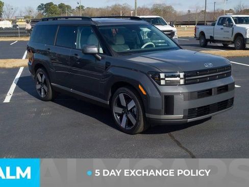 Certified 2025 Hyundai Santa Fe Limited image 3