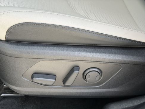 Certified 2023 Kia Sportage EX image 18