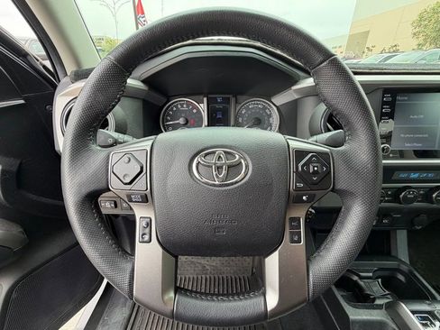 Used 2021 Toyota Tacoma SR5 RWD image 14
