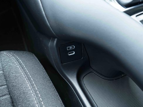 Used 2026 Honda HR-V LX image 30