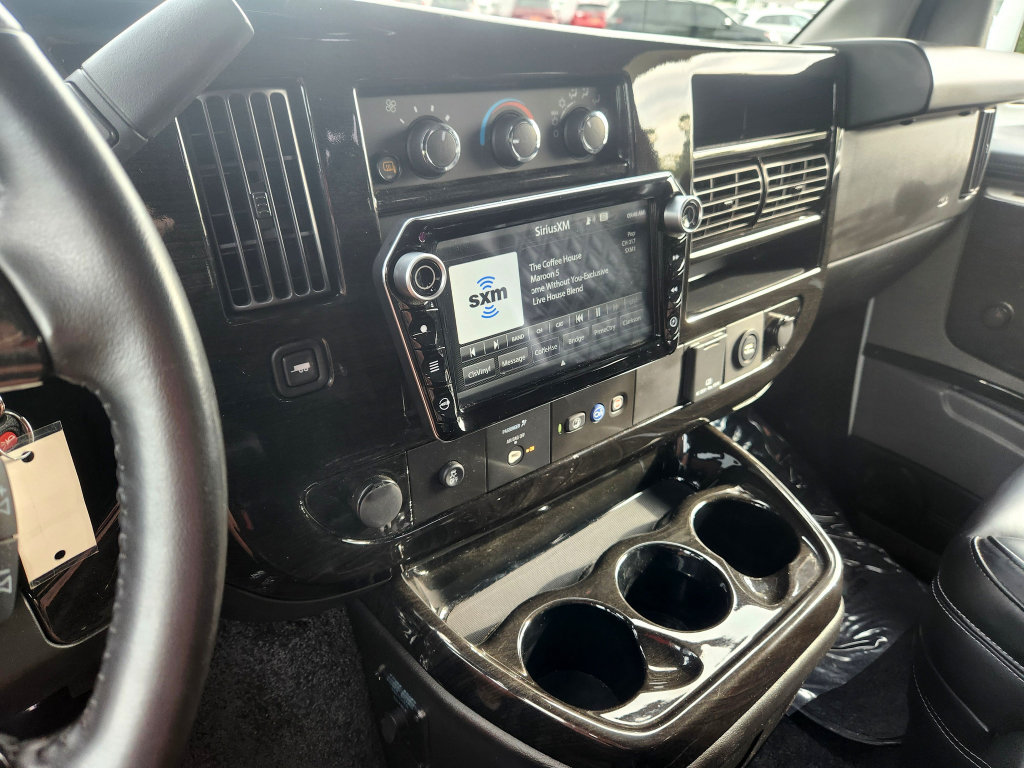 Used 2023 Chevrolet Express 2500 RWD image 31