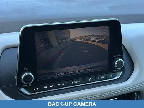Used 2022 Nissan Rogue SV FWD image 21