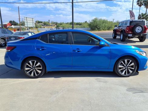 Used 2023 Nissan Sentra SV w/ SV Premium Package image 8