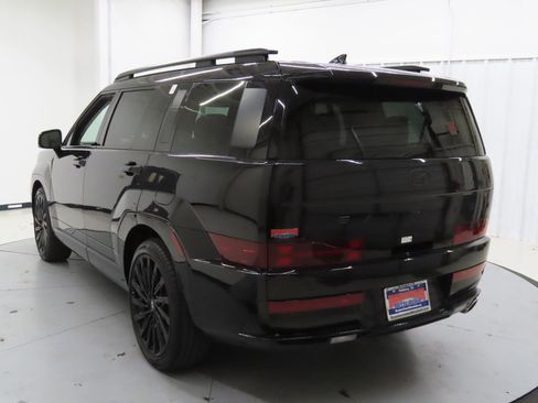 Used 2025 Hyundai Santa Fe Calligraphy image 5