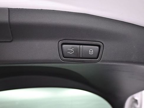 Used 2022 Alfa Romeo Stelvio Veloce image 53