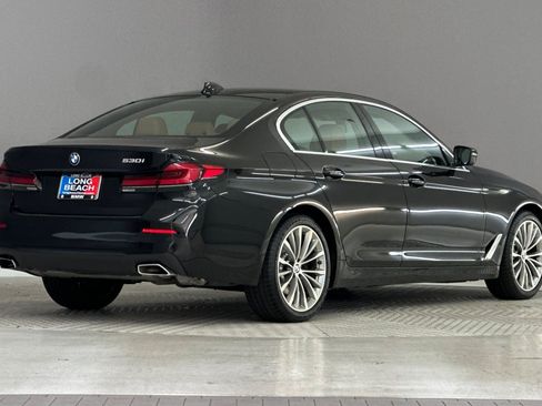 Used 2023 BMW 530i w/ Convenience Package RWD image 8