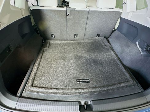 Used 2019 Volkswagen Tiguan SE image 28