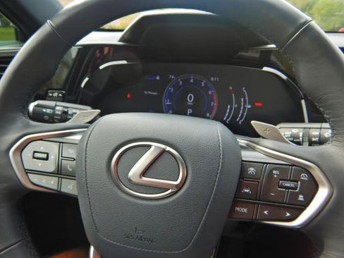 Used 2024 Lexus NX 350 AWD image 18