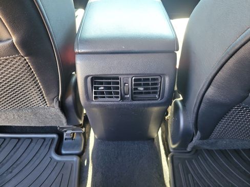 Used 2013 Toyota 4Runner Limited AWD/4WD image 10