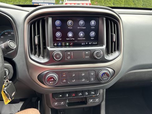 Used 2022 Chevrolet Colorado Z71 AWD/4WD image 24