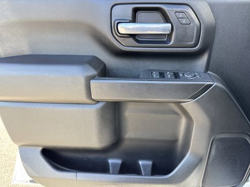 Used 2021 GMC Sierra 2500 4x4 Crew Cab w/ Convenience Package image 13