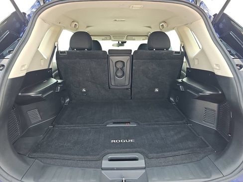 Used 2020 Nissan Rogue S AWD/4WD image 28