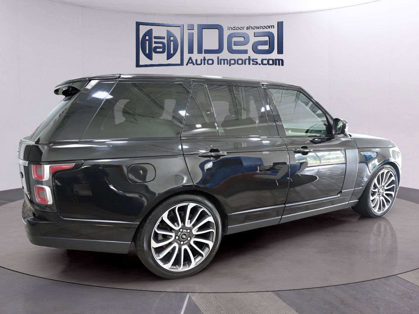 Used 2019 Land Rover Range Rover Supercharged AWD/4WD image 5