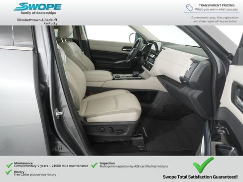 Used 2023 Nissan Pathfinder SL w/ Lighting Package (N92) AWD/4WD image 9