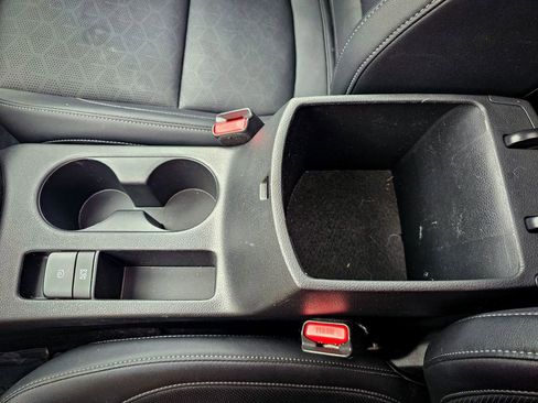 Used 2024 Kia Seltos SX w/ SX Sunroof Package image 29