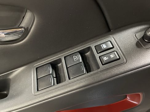 Used 2023 Nissan Frontier PRO-4X w/ Pro Convenience Package image 11