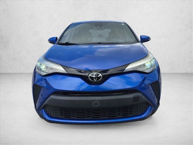 Used 2020 Toyota C-HR XLE FWD image 2