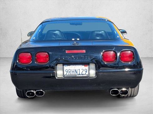 Used 1995 Chevrolet Corvette Coupe image 6