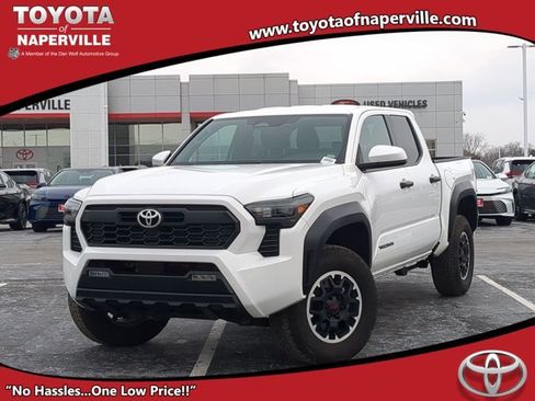 Used 2024 Toyota Tacoma TRD Off-Road image 1
