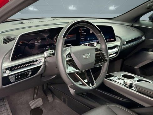 Certified 2024 Cadillac Lyriq Sport AWD/4WD image 4