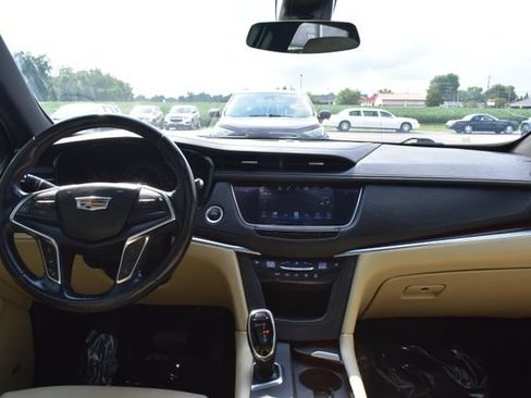 Used 2019 Cadillac XT5 Luxury FWD image 37
