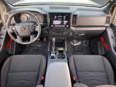 Used 2023 Nissan Frontier PRO-4X w/ Pro Convenience Package image 10