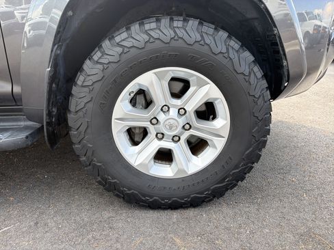 Used 2016 Toyota 4Runner SR5 Premium AWD/4WD image 13