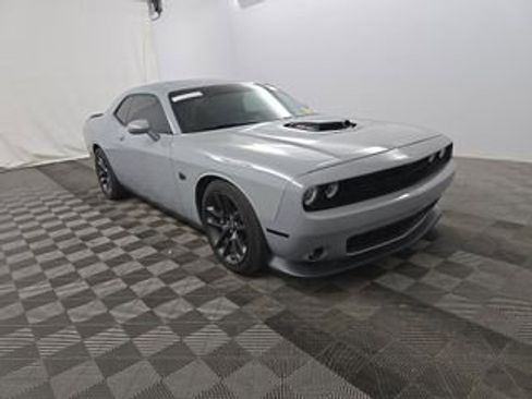 Used 2020 Dodge Challenger R/T Scat Pack w/ Shaker Package RWD image 2