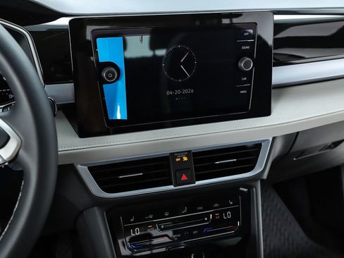 New 2026 Volkswagen Taos SE FWD image 25