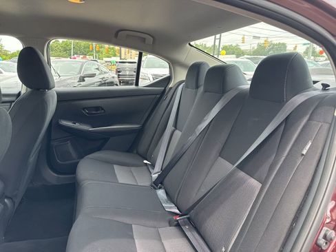 Used 2025 Nissan Sentra SV FWD image 22