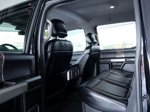 Used 2017 Ford F350 Lariat w/ Chrome Package image 29