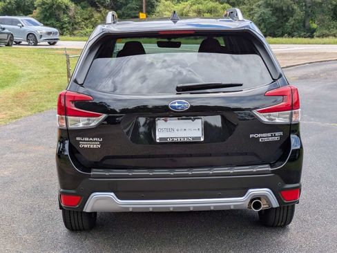 Used 2024 Subaru Forester Touring w/ Convenience Package AWD/4WD image 5