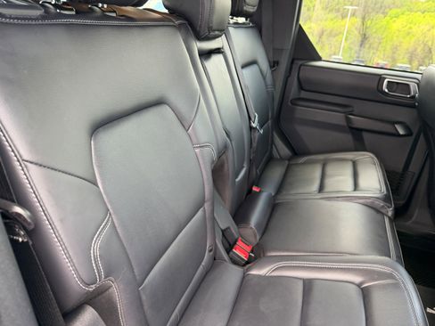 Certified 2025 Ford Bronco Outer Banks AWD/4WD image 18