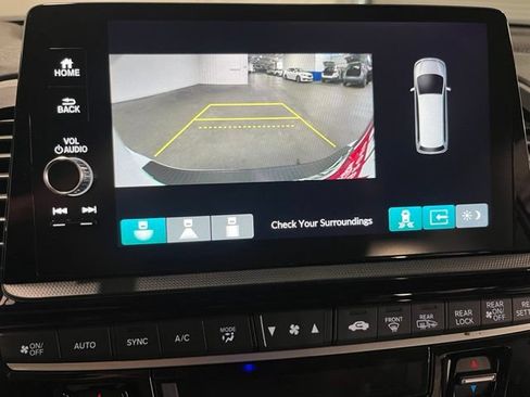 Used 2025 Honda Odyssey Touring image 27