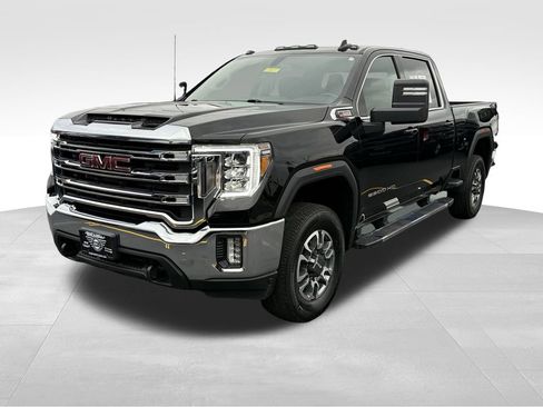 Used 2022 GMC Sierra 2500 SLE w/ SLE Value Package; image 4