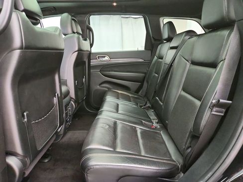 Used 2017 Jeep Grand Cherokee Limited w/ Luxury Group II AWD/4WD image 25
