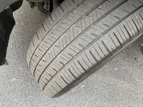 Used 2021 Ford Expedition Limited image 12