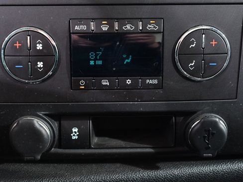 Used 2013 Chevrolet Silverado 1500 LT w/ All-Star Edition image 27